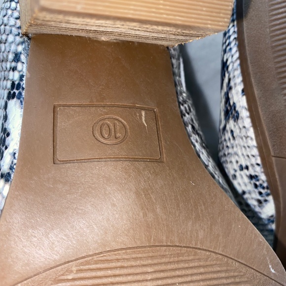 American Rag Closed Toe Mules - Picture 9 of 11